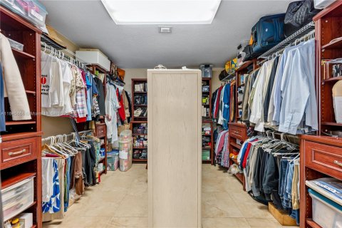 Villa ou maison à vendre à Palmetto Bay, Floride: 4 chambres, 178.93 m2 № 1941899 - photo 18