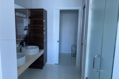 Condominio en venta en Miami, Florida, 3 dormitorios, 158.68 m2 № 1698560 - foto 7