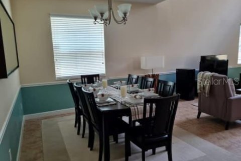 Villa ou maison à vendre à Kissimmee, Floride: 5 chambres, 280.1 m2 № 2148652 - photo 12