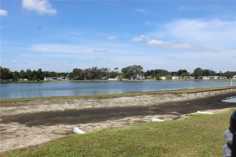 Apartamento en alquiler en Zephyrhills, Florida, 3 dormitorios, 120.4 m2 № 1740840 - foto 10