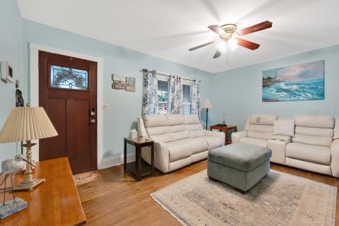 House in Lakeland, Florida 2 bedrooms, 91.97 sq.m. № 1913261 - photo 9