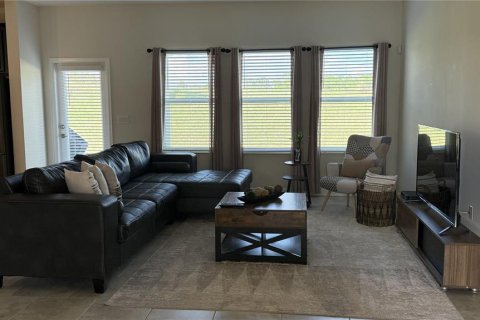 Casa en alquiler en Davenport, Florida, 3 dormitorios, 192.87 m2 № 2113737 - foto 4