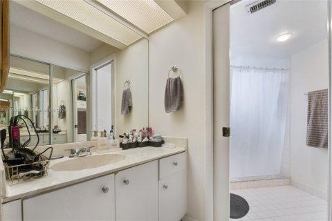 Купить кондоминиум в Хомстед, Флорида 3 спальни, 121.7м2, № 1969348 - фото 15