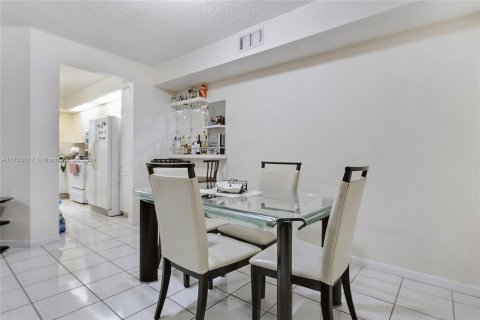 Купить кондоминиум в Хомстед, Флорида 3 спальни, 121.7м2, № 1969348 - фото 12