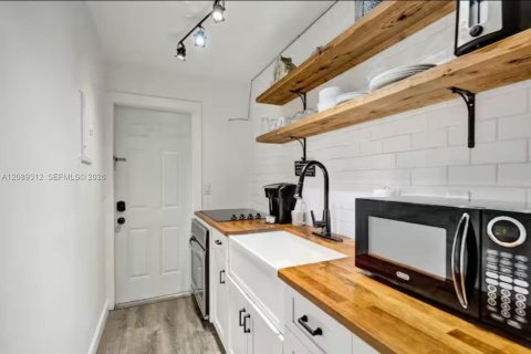 Apartment in Fort Lauderdale, Florida 1 bedroom № 2366011 - photo 13