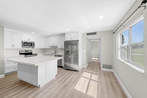 Condominio en venta en Delray Beach, Florida, 1 dormitorio, 66.89 m2 № 2246193 - foto 10