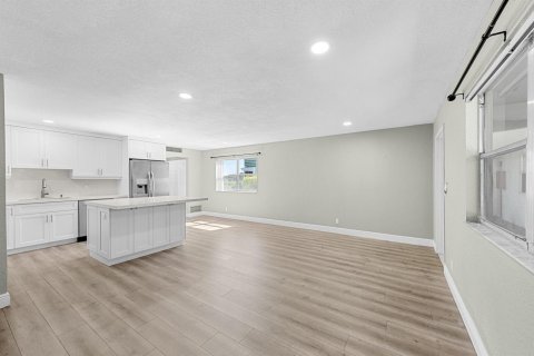 Condominio en venta en Delray Beach, Florida, 1 dormitorio, 66.89 m2 № 2246193 - foto 6