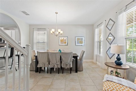 Casa en venta en Davenport, Florida, 5 dormitorios, 257.99 m2 № 2139219 - foto 7
