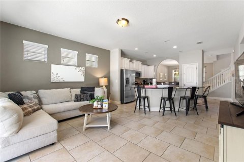 Casa en venta en Davenport, Florida, 5 dormitorios, 257.99 m2 № 2139219 - foto 16