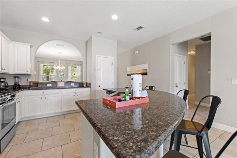 Casa en venta en Davenport, Florida, 5 dormitorios, 257.99 m2 № 2139219 - foto 13