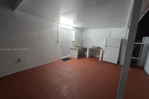 Appartement à louer à Hialeah, Floride: 120.87 m2 № 1976614 - photo 5