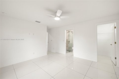 Villa ou maison à vendre à Lehigh Acres, Floride: 3 chambres, 98.66 m2 № 1946002 - photo 9