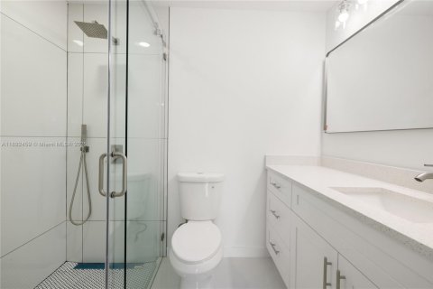 Villa ou maison à vendre à Lehigh Acres, Floride: 3 chambres, 98.66 m2 № 1946002 - photo 11