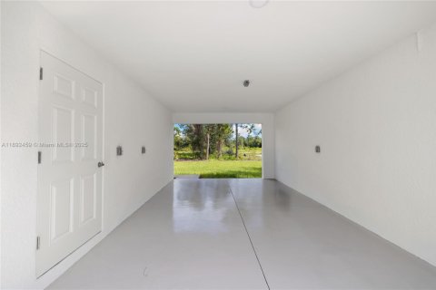 Villa ou maison à vendre à Lehigh Acres, Floride: 3 chambres, 98.66 m2 № 1946002 - photo 16