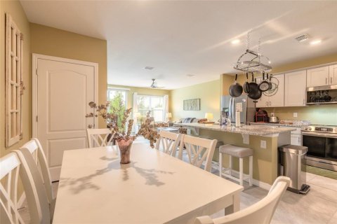 Touwnhouse à vendre à Port Orange, Floride: 2 chambres, 150.87 m2 № 2406926 - photo 4