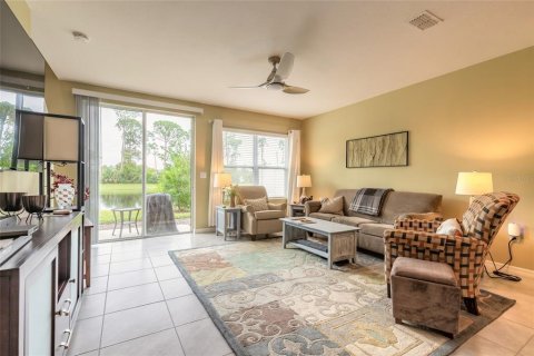 Touwnhouse à vendre à Port Orange, Floride: 2 chambres, 150.87 m2 № 2406926 - photo 10