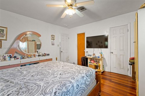 Купить виллу или дом в Майами-Гарденс, Флорида 3 спальни, 151.62м2, № 2067580 - фото 24