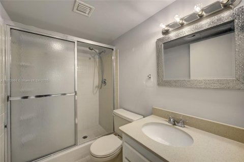 Condominio en venta en Boynton Beach, Florida, 2 dormitorios, 93.65 m2 № 1762818 - foto 11