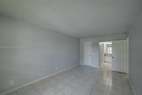 Condominio en venta en Boynton Beach, Florida, 2 dormitorios, 93.65 m2 № 1762818 - foto 18