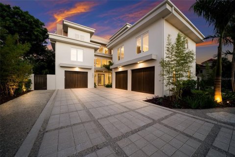 Villa ou maison à vendre à Anna Maria, Floride: 6 chambres, 379.78 m2 № 2359172 - photo 2