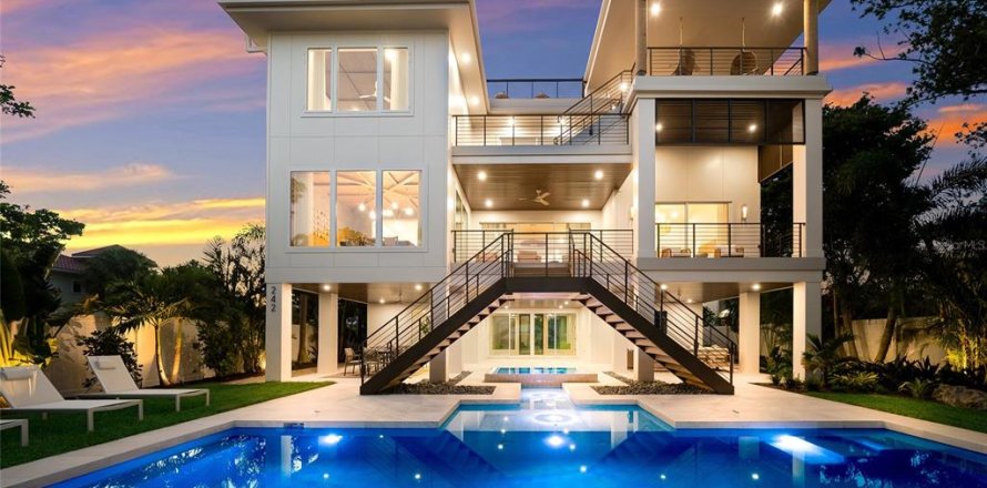 Villa ou maison à Anna Maria, Floride 6 chambres, 379.78 m2 № 2359172