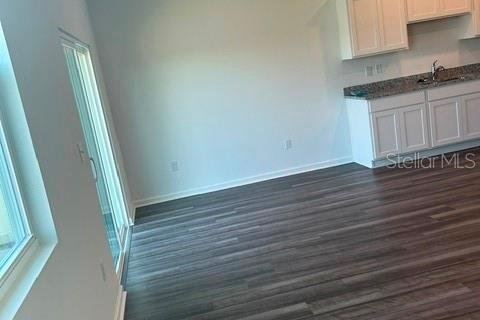 Touwnhouse à vendre à Gibsonton, Floride: 3 chambres, 132.01 m2 № 2411487 - photo 6