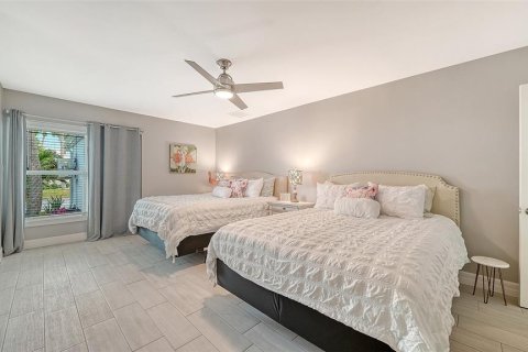 Condo in Sarasota, Florida, 3 bedrooms № 2151797 - photo 24