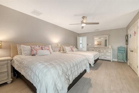 Condo in Sarasota, Florida, 3 bedrooms № 2151797 - photo 25