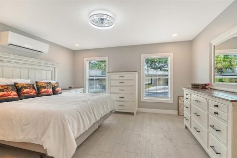 Condo in Sarasota, Florida, 3 bedrooms № 2151797 - photo 19