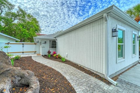 Condo in Sarasota, Florida, 3 bedrooms № 2151797 - photo 3