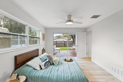 Casa en venta en Clearwater, Florida, 3 dormitorios, 170.66 m2 № 1902133 - foto 16