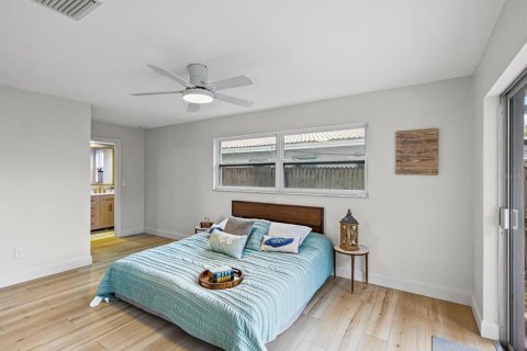 Casa en venta en Clearwater, Florida, 3 dormitorios, 170.66 m2 № 1902133 - foto 15