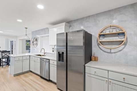 Casa en venta en Clearwater, Florida, 3 dormitorios, 170.66 m2 № 1902133 - foto 7