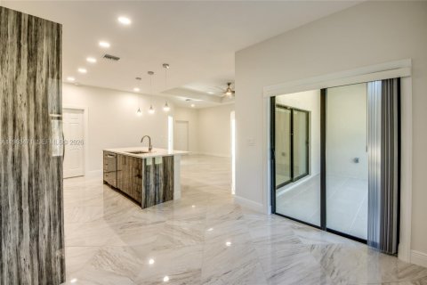 Villa ou maison à vendre à Lehigh Acres, Floride: 3 chambres, 153.57 m2 № 2025664 - photo 19