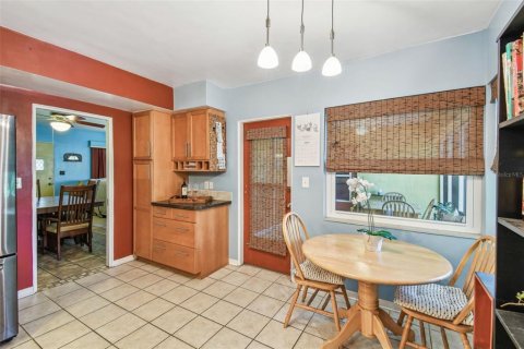 House in Saint Petersburg, Florida 2 bedrooms, 126.35 sq.m. № 1656717 - photo 20