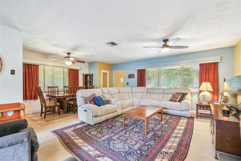 House in Saint Petersburg, Florida 2 bedrooms, 126.35 sq.m. № 1656717 - photo 13