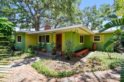 House in Saint Petersburg, Florida 2 bedrooms, 126.35 sq.m. № 1656717 - photo 10