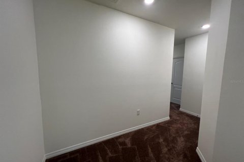 Touwnhouse à louer à Davenport, Floride: 3 chambres, 159.79 m2 № 2097897 - photo 11