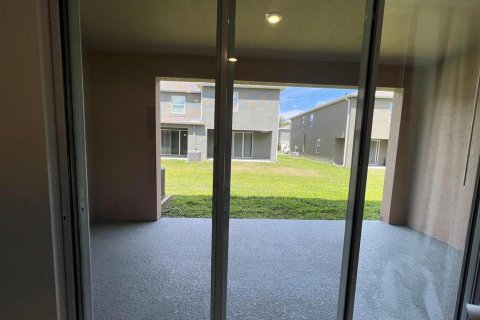 Touwnhouse à louer à Davenport, Floride: 3 chambres, 159.79 m2 № 2097897 - photo 7