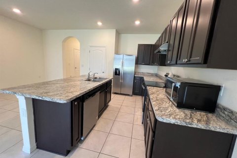 Touwnhouse à louer à Davenport, Floride: 3 chambres, 159.79 m2 № 2097897 - photo 6