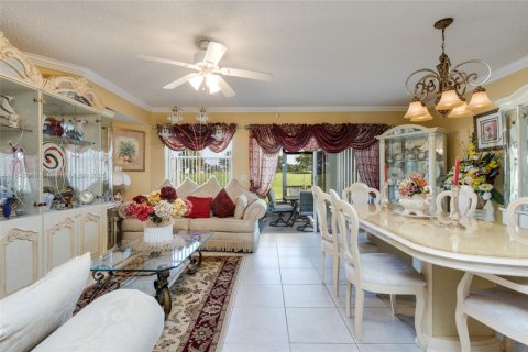 Adosado en venta en North Lauderdale, Florida, 3 dormitorios, 137.68 m2 № 1838691 - foto 12