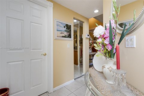 Adosado en venta en North Lauderdale, Florida, 3 dormitorios, 137.68 m2 № 1838691 - foto 5