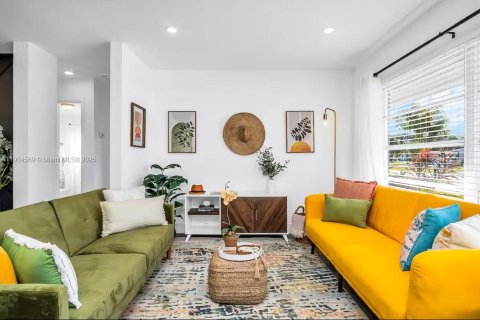 Снять в аренду виллу или дом в Палм-Бич-Гарденс, Флорида 4 спальни, 144м2, № 1955104 - фото 7