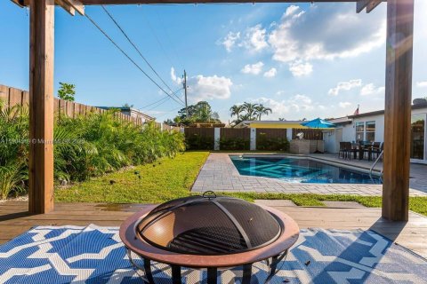 Снять в аренду виллу или дом в Палм-Бич-Гарденс, Флорида 4 спальни, 144м2, № 1955104 - фото 20