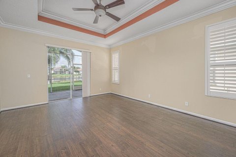 House in Port St. Lucie, Florida 4 bedrooms, 231.05 sq.m. № 2245641 - photo 5
