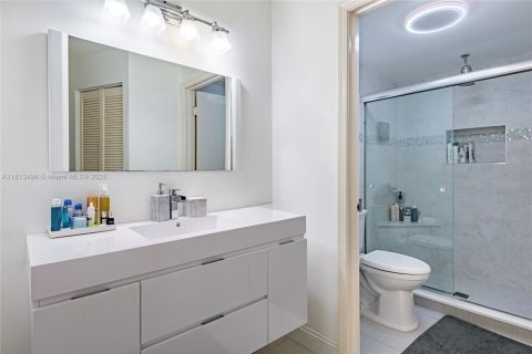 Townhouse in Deerfield Beach, Florida 3 bedrooms, 135.82 sq.m. № 1763062 - photo 14