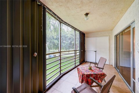 Condo in Boca Raton, Florida, 2 bedrooms № 2152842 - photo 20