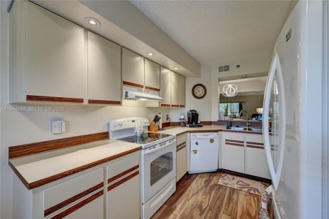 Condo in Boca Raton, Florida, 2 bedrooms № 2152842 - photo 7