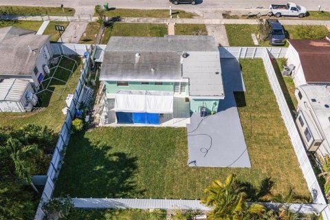 Casa en venta en Homestead, Florida, 3 dormitorios, 169.08 m2 № 2054951 - foto 2