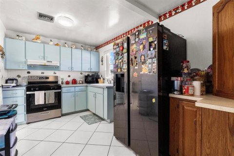 Casa en venta en Homestead, Florida, 3 dormitorios, 169.08 m2 № 2054951 - foto 17